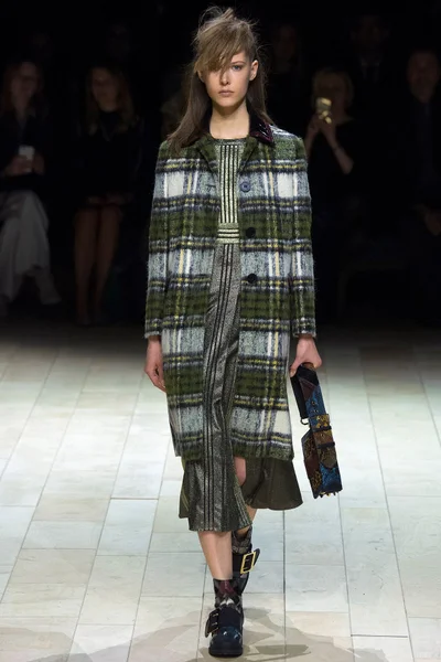 Look 94